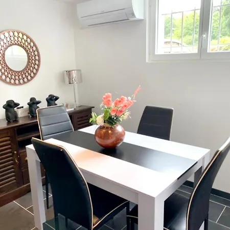 With 2 Bedrooms In With Furnished Terrace And Wifi 5 Km From The Beach Tarnos